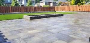 Paver-Patio-And-Planter-North-Bend